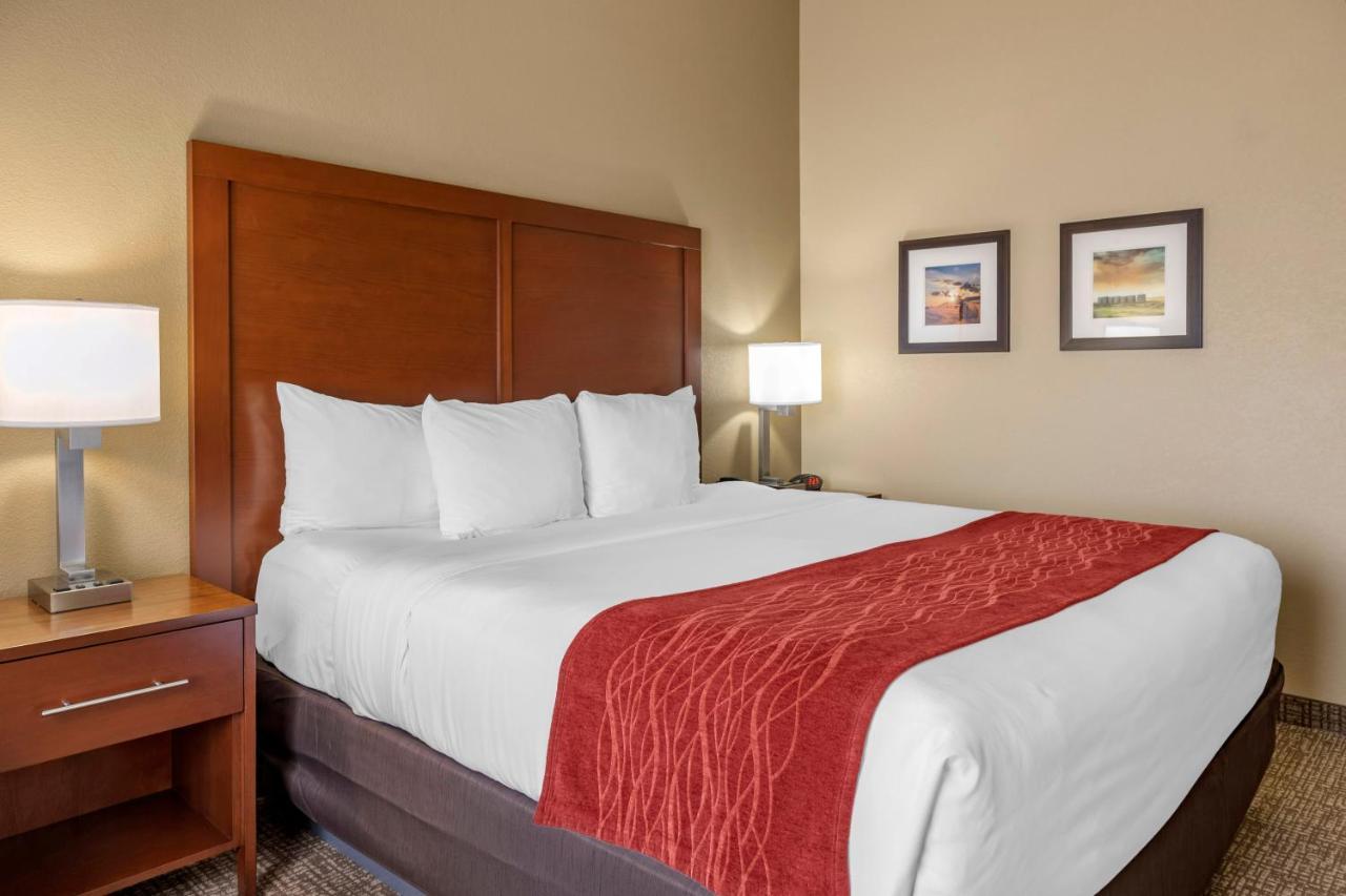 Comfort Inn & Suites Augusta Екстериор снимка