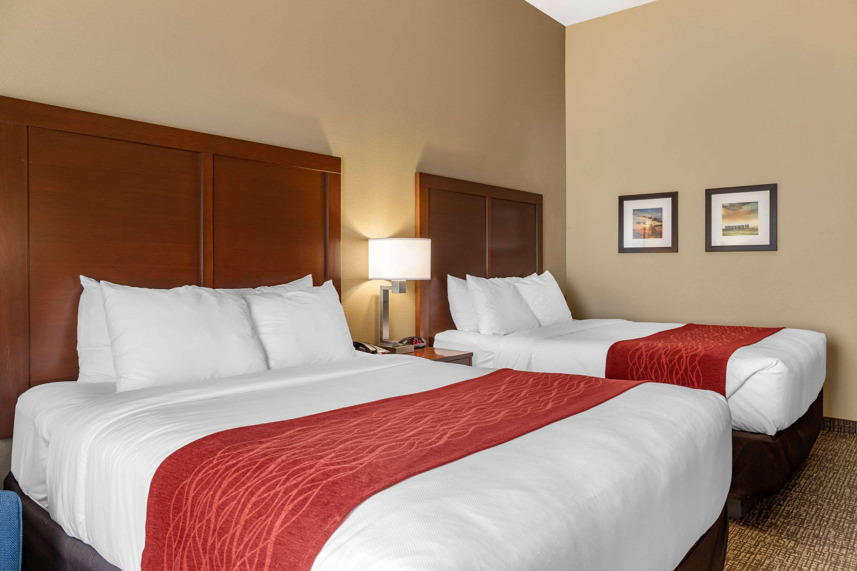 Comfort Inn & Suites Augusta Екстериор снимка