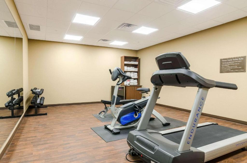 Comfort Inn & Suites Augusta Екстериор снимка
