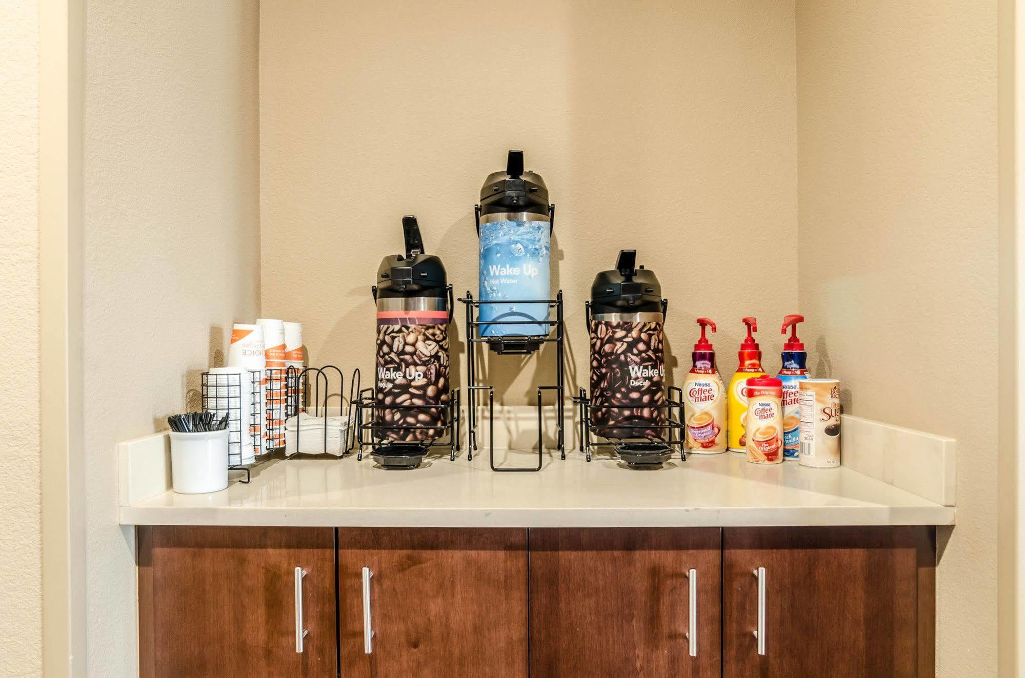 Comfort Inn & Suites Augusta Екстериор снимка